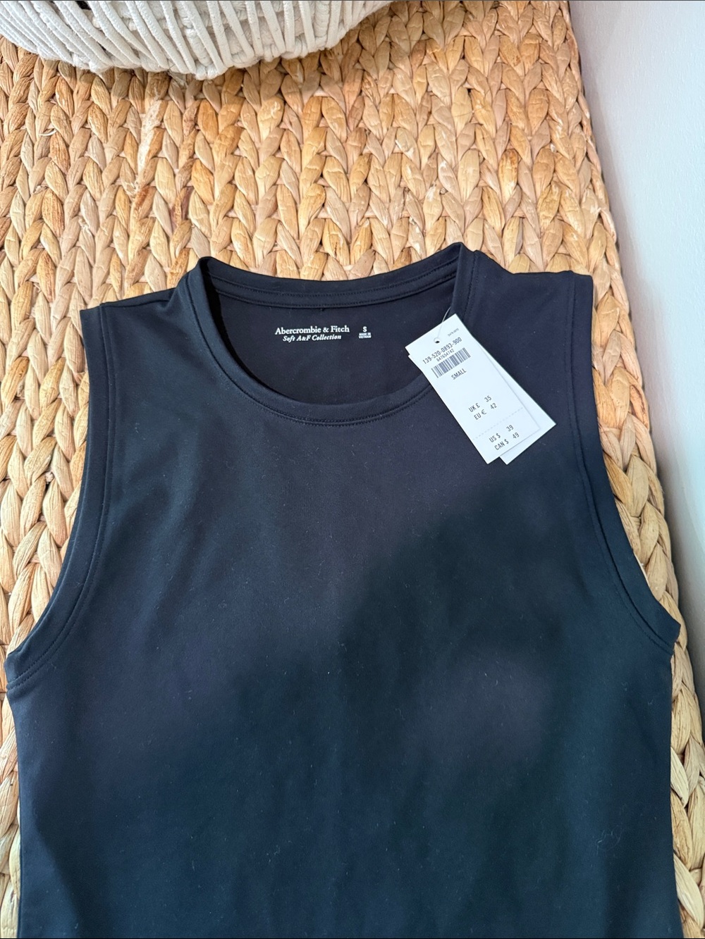 Abercrombie & Fitch Black Sleeveless Stretch Bodysuit - Picture 3 of 4